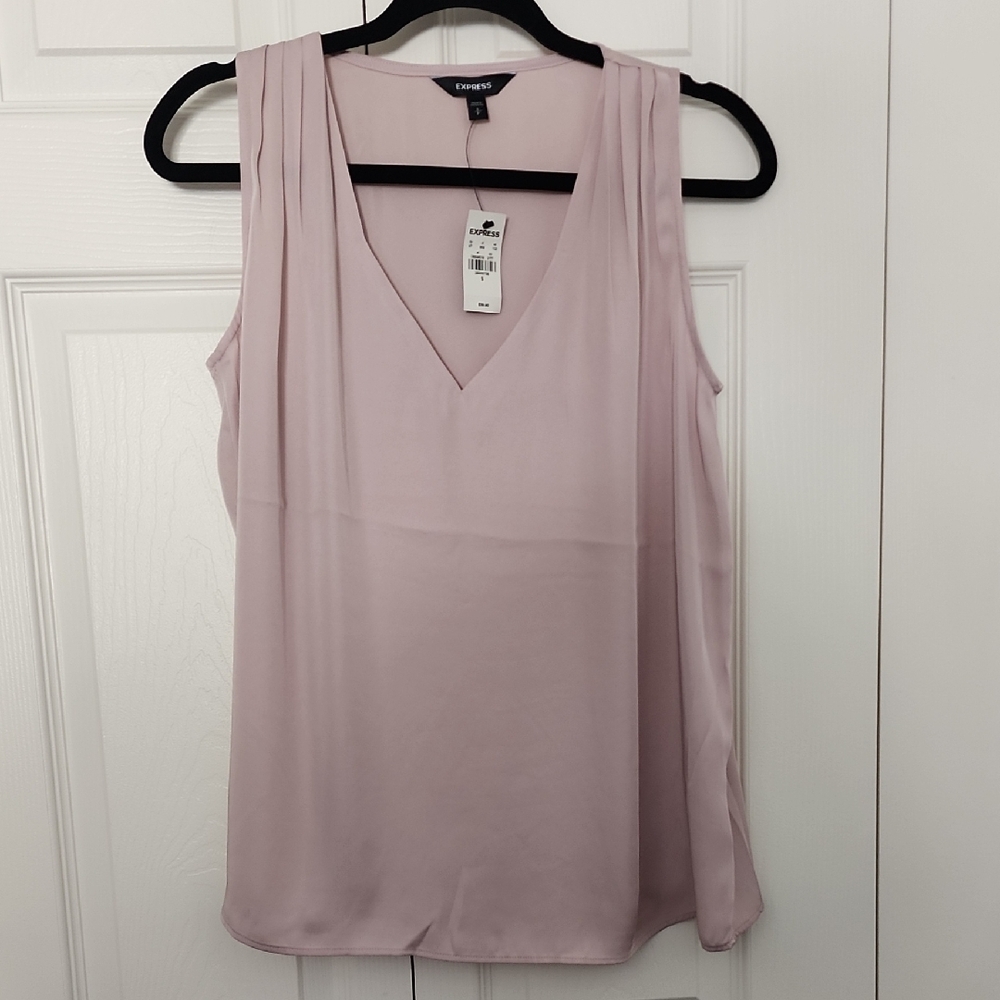 Express Soft Pink V-Neck Sleeveless Blouse
